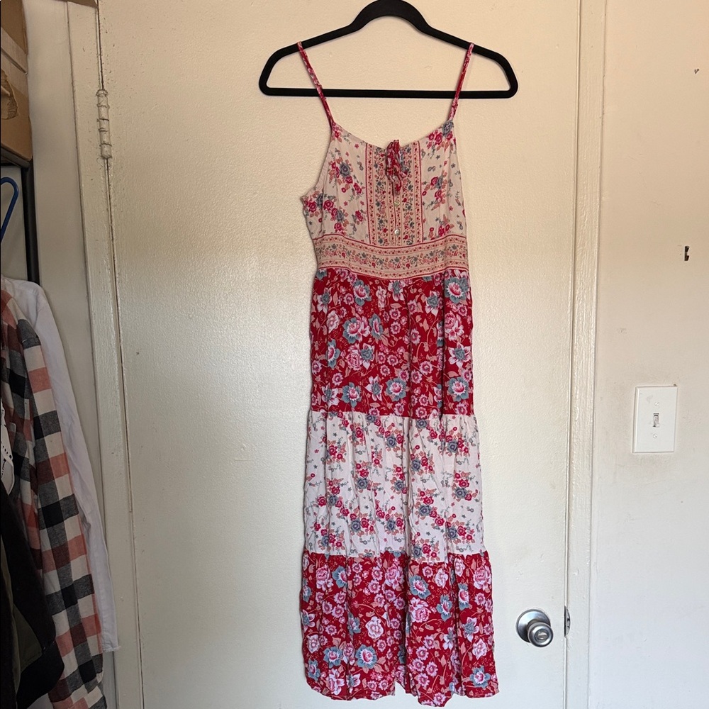 Sunday Up S Red and White Floral Tiered Maxi Dress